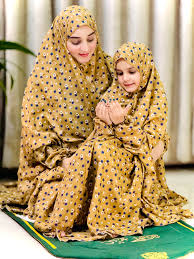 NAMAZ CHADDAR WITH SLEEVES - MOTHER DAUGHTER DUO (Printed)