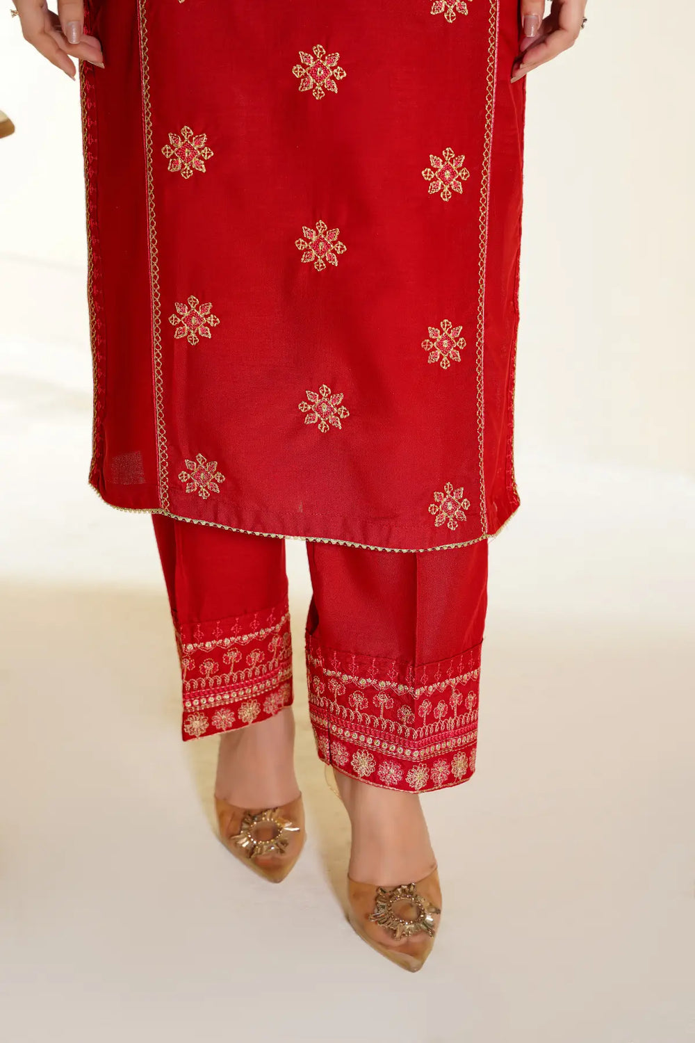 Saya - Image 2